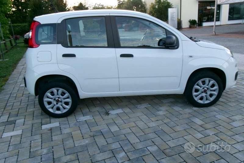 Usata Fiat Panda Easy 85 CV (62 kW) 2020 Bianco Utilitaria