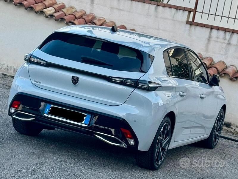 Bianco Usata 2024 Peugeot 308 Allure Tre volumi | 21.500 € (Super prezzo) - Immagine 1/4