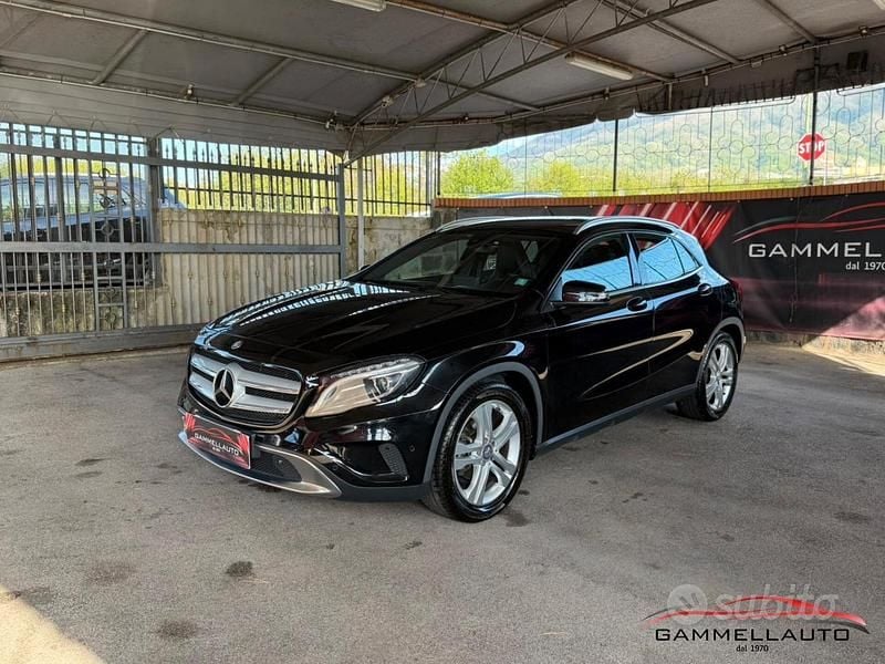 Usata Mercedes GLA180 109 CV (80 kW) 2016 Nero SUV