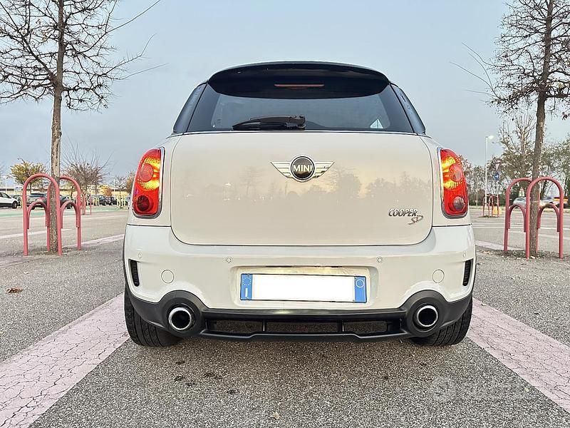 Usata Mini Cooper SD 2016 Bianco Utilitaria