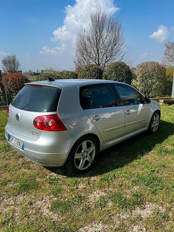 Usata VW Golf VI GT 140 CV (102 kW) 2008 Grigio Utilitaria