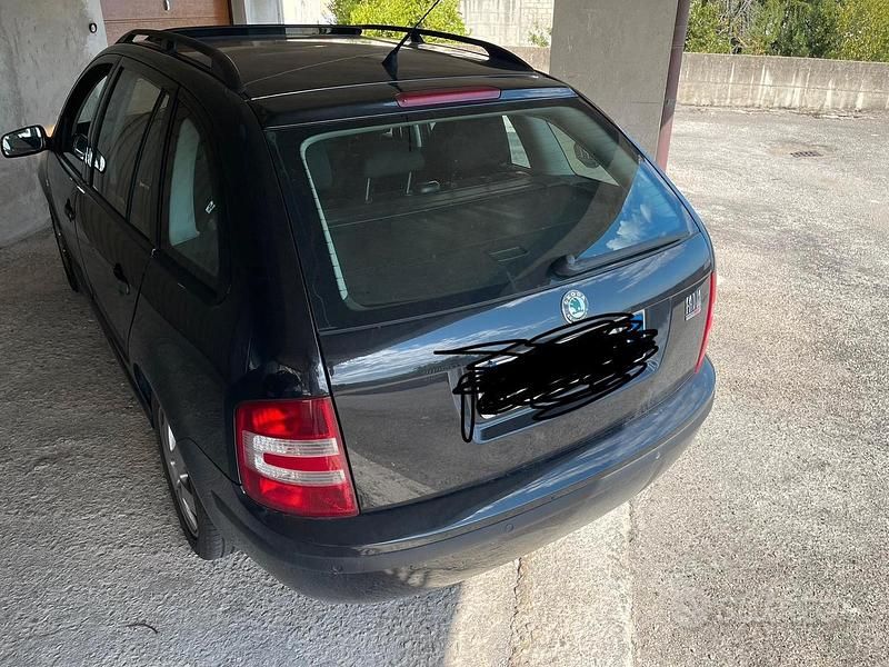 Usata Skoda Fabia 2005 Nero Station wagon