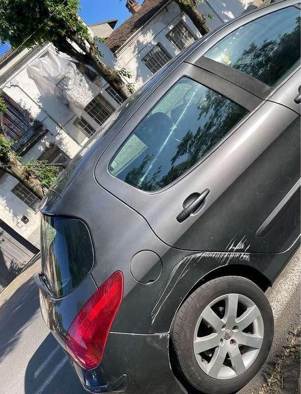 Usata Peugeot 308 Filou 95 CV (69 kW) 2008 Grigio Berlina