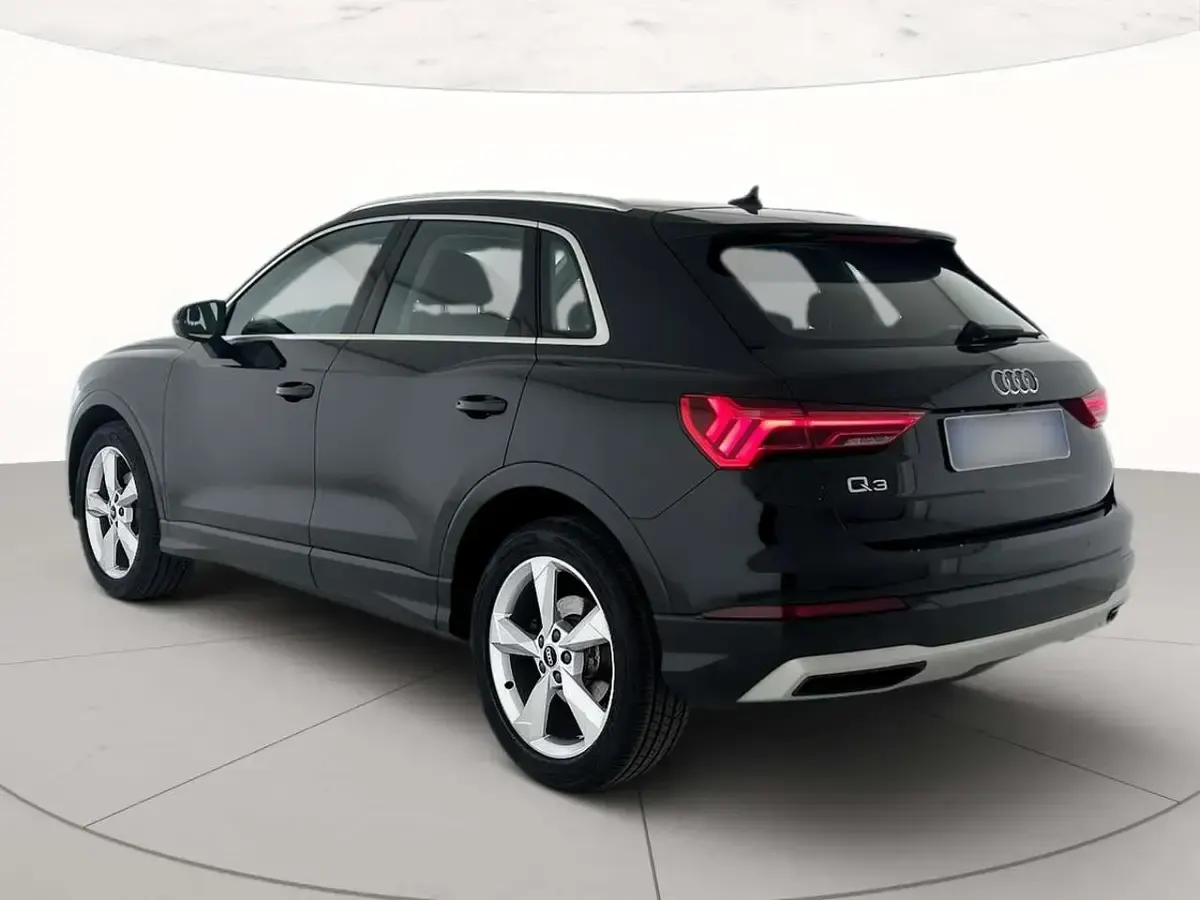 Usata Audi Q3 Advanced 150 CV (110 kW) 2023 Nero mito metallizzato SUV