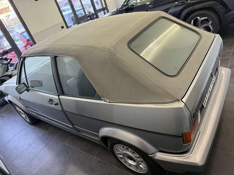 Usata VW Golf Cabriolet 73 CV (53 kW) 1990 Grigio Cabrio