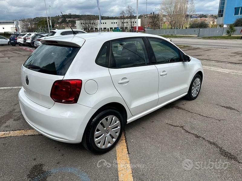 Usata VW Polo Comfortline 70 CV (51 kW) 2014 Bianco Berlina