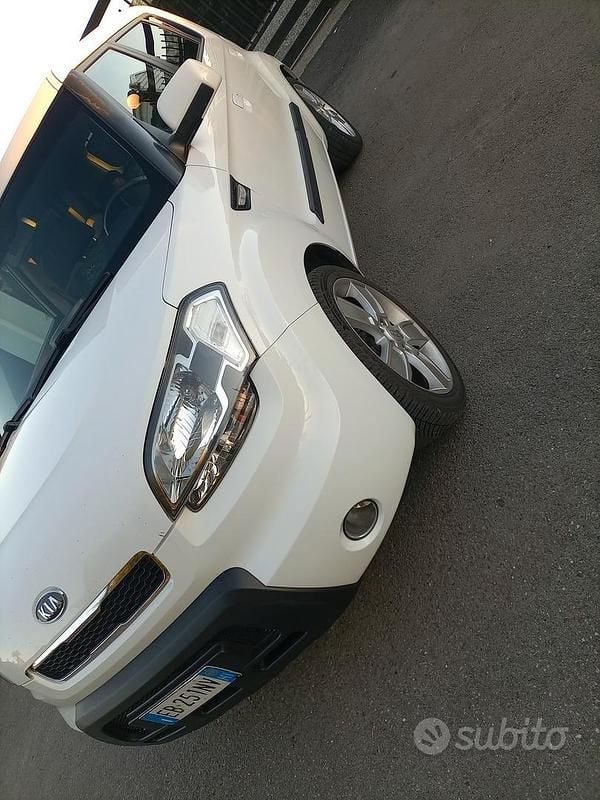 Usata Kia Soul 126 CV (92 kW) 2010 Bianco SUV