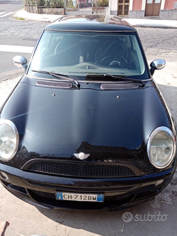 Usata Mini Cooper 75 CV (55 kW) 2004 Nero Utilitaria