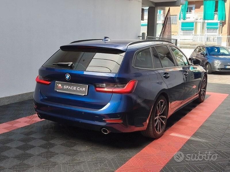 Usata BMW 318 Advantage 150 CV (110 kW) 2020 Blu Station wagon