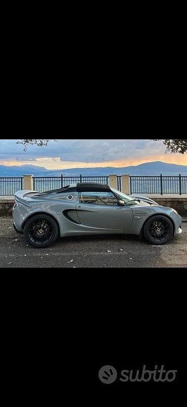 Usata Lotus Elise 250 CV (183 kW) 2022 Grigio Cabrio