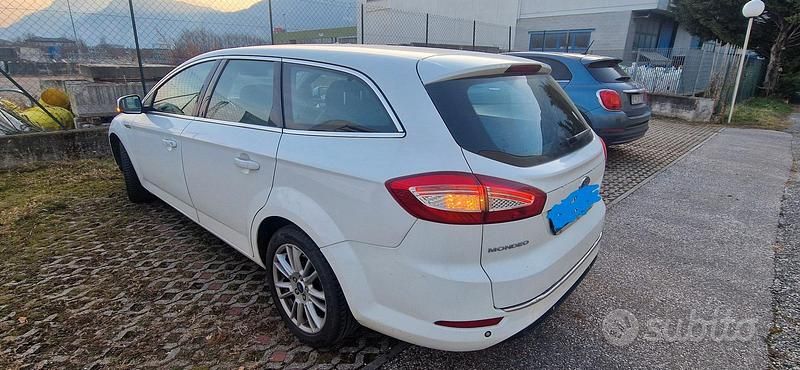 Usata Ford Mondeo 163 CV (119 kW) 2014 Bianco Berlina