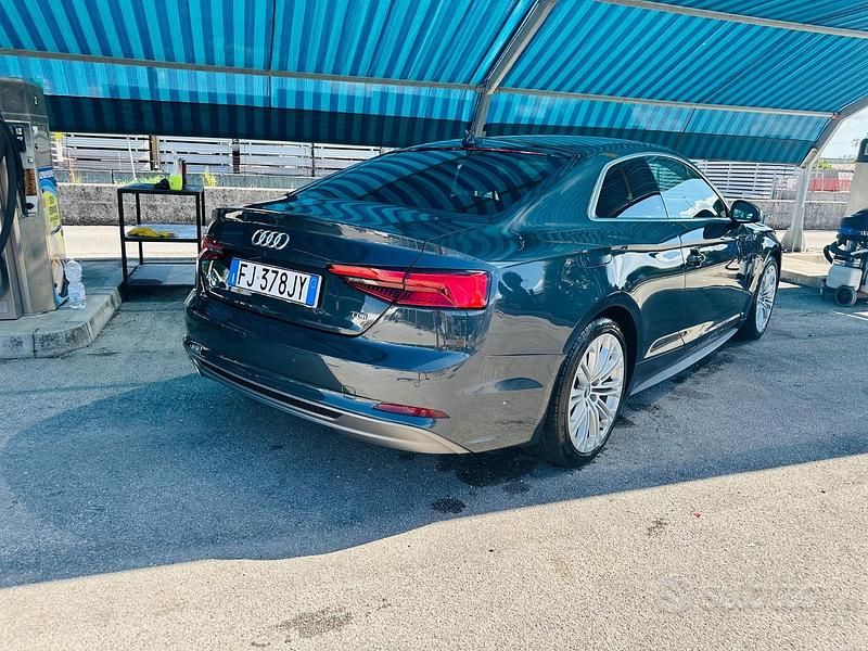 Usata Audi A5 S-Line 190 CV (139 kW) 2017 Blu Coupé