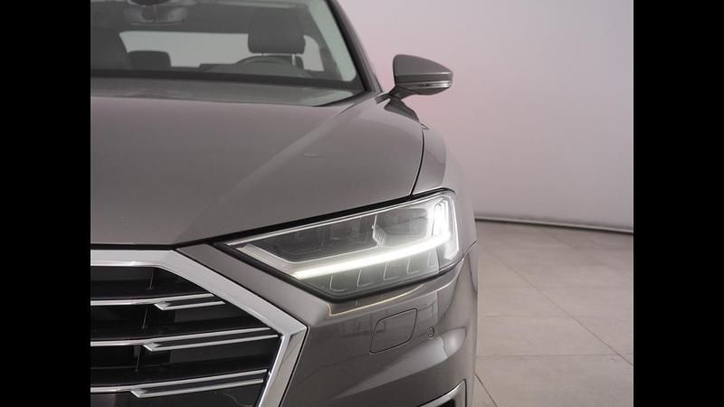 Usata Audi A8 285 CV (209 kW) 2019 Grigio Berlina