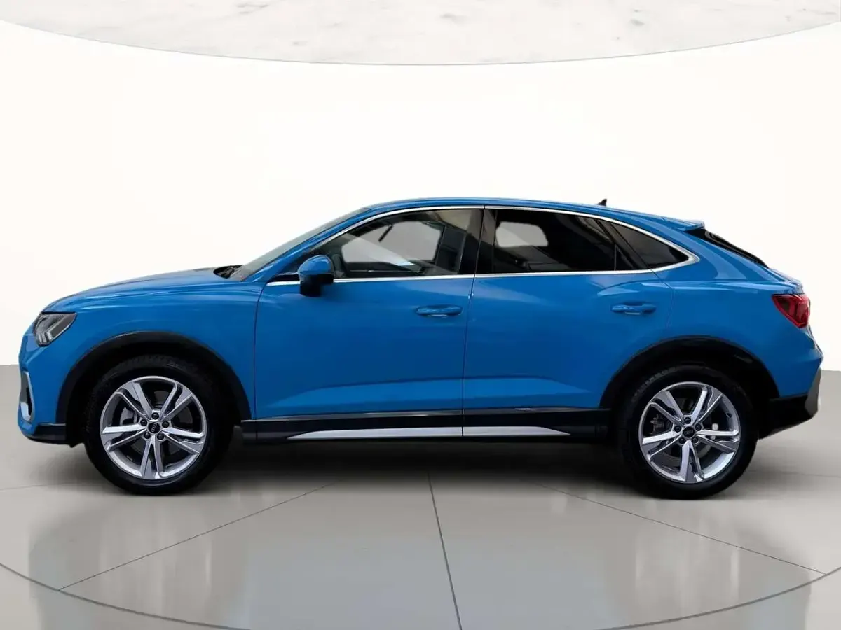 Usata Audi Q3 Sportback S-Line 190 CV (139 kW) 2023 Blu turbo SUV