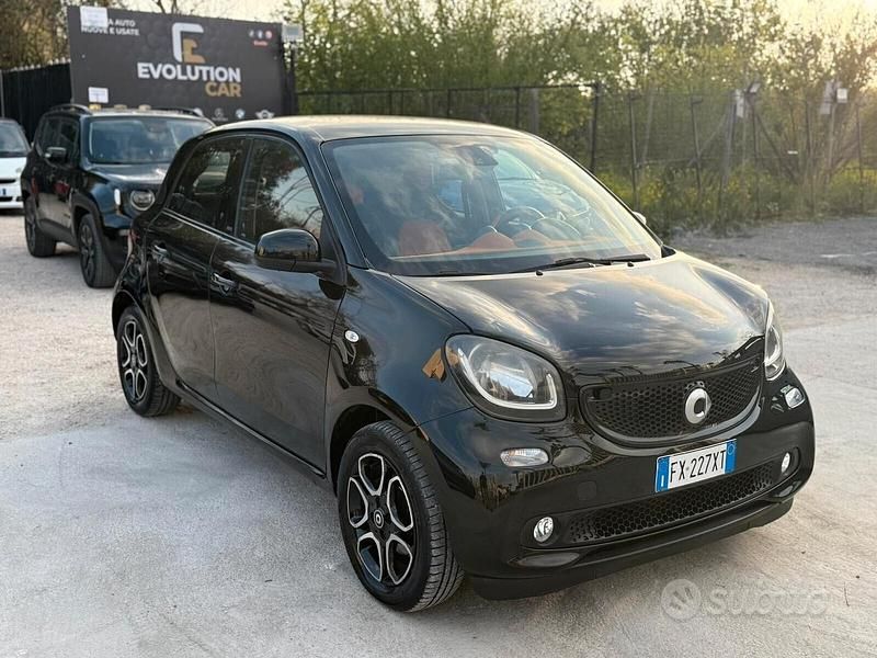 Usata Smart ForFour Passion 70 CV (51 kW) 2019 Nero Utilitaria