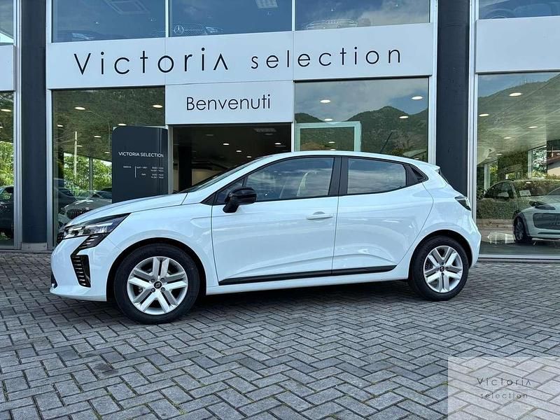 Bianco Nuova 2025 Renault Clio V Evolution Tre volumi | 17.800 € (Buon prezzo) - Immagine 1/4