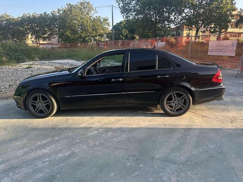 Usata Mercedes E320 Avantgarde 224 CV (164 kW) 2006 Berlina