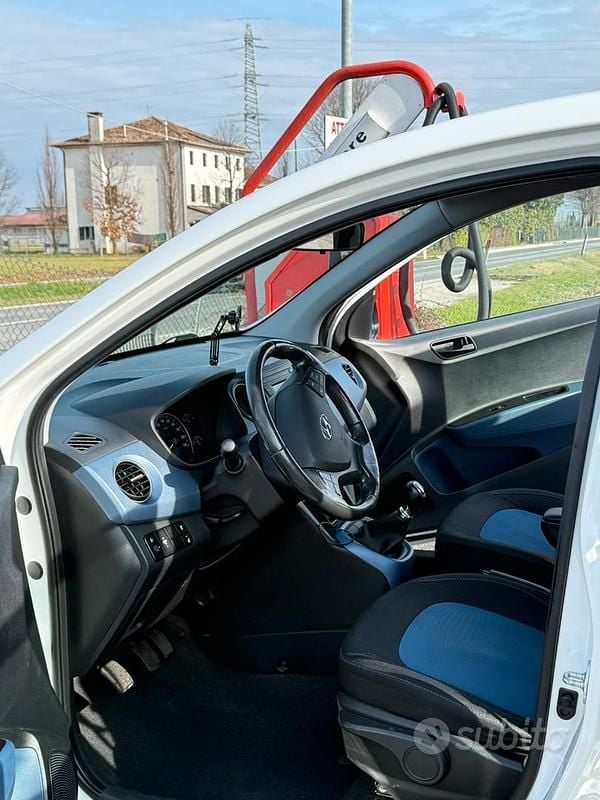 Usata Hyundai i10 83 CV (61 kW) 2017 Bianco Utilitaria