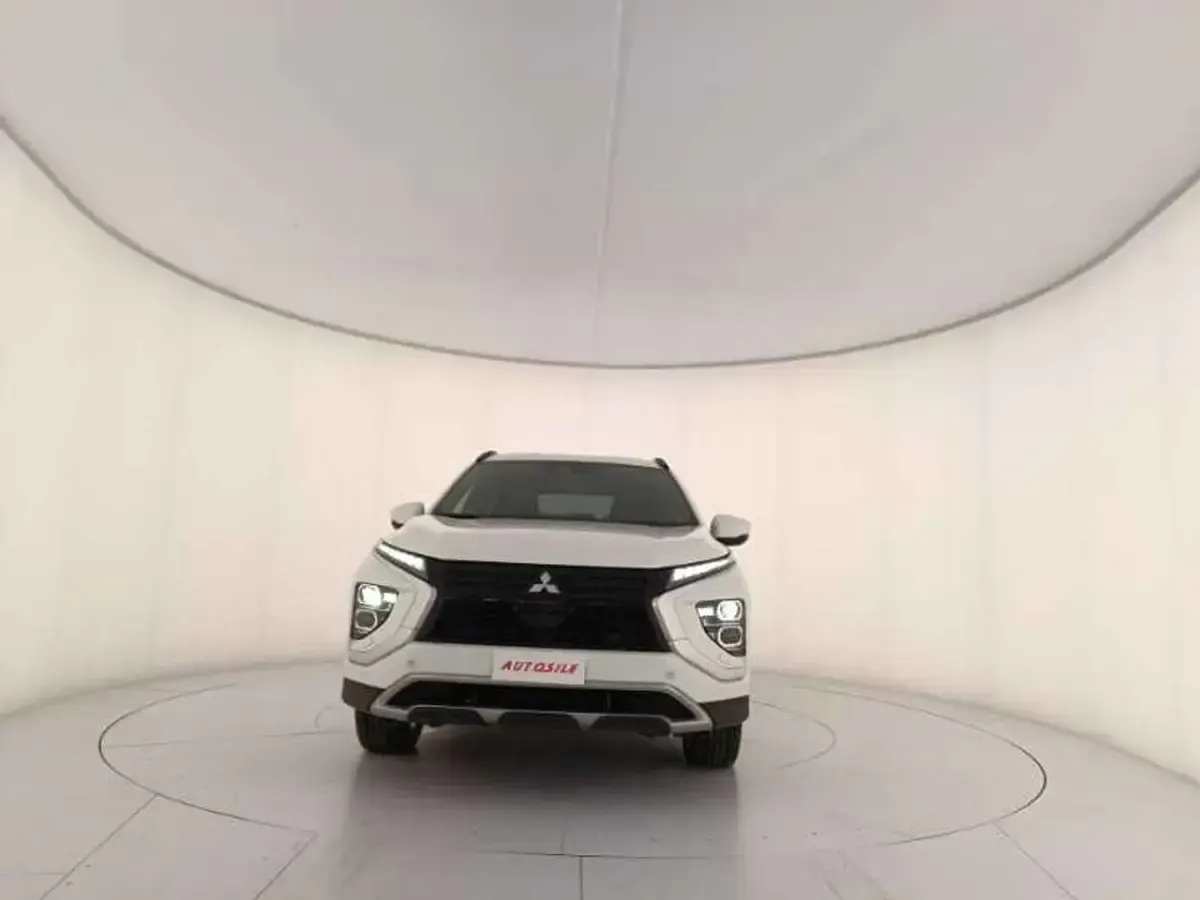 Usata Mitsubishi Eclipse Cross Instyle 2023 Polar white s SUV