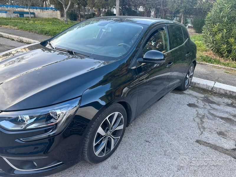 Usata Renault Mégane IV 116 CV (85 kW) 2019 Nero Berlina