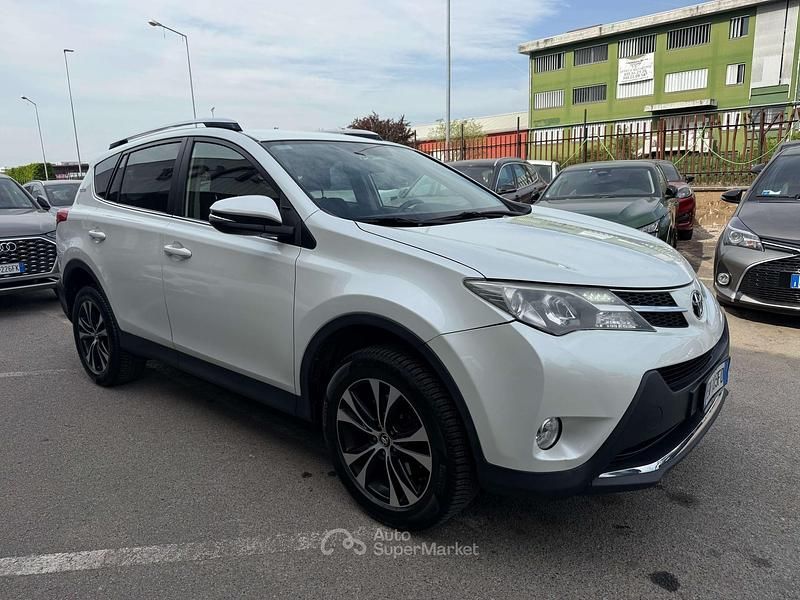 Occasion Toyota RAV4 Lounge 150 ch (110 kW) 2014 Blanc SUV