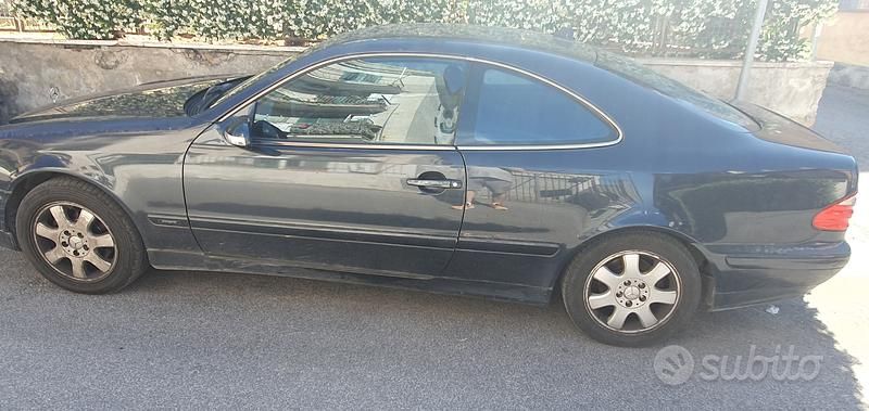 Usata Mercedes CLK230 Avantgarde 193 CV (141 kW) 1998 Blu Coupé
