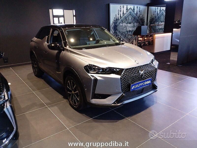 Nuova DS Automobiles DS3 2025 Grigio