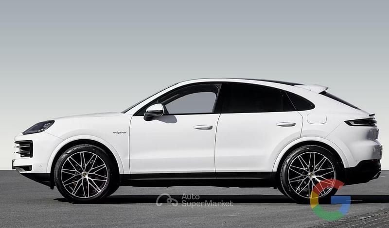 Usata Porsche Cayenne 470 CV (345 kW) 2023 Bianco SUV