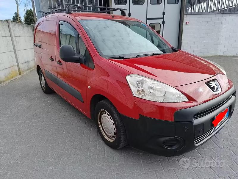 Usata Peugeot Partner 100 CV (73 kW) 2011 Monovolume