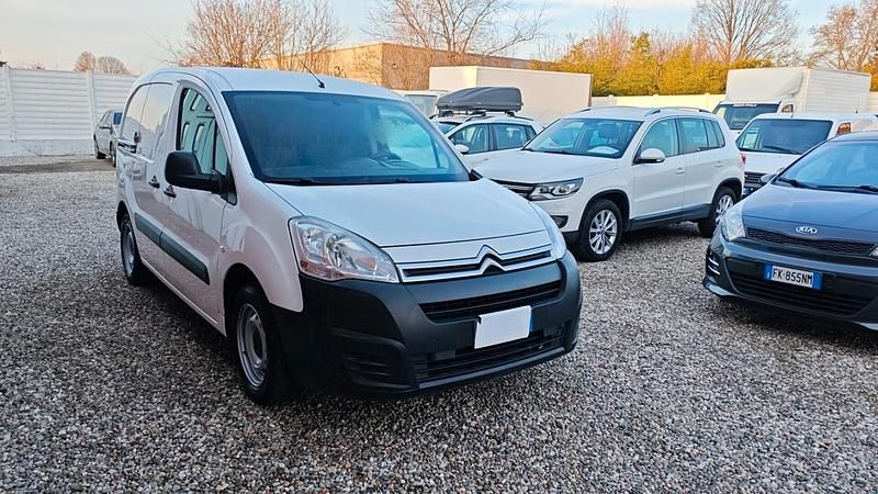 Usata Citroën Berlingo Feel 99 CV (72 kW) 2017 Bianco Monovolume
