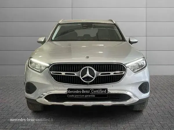 Usata Mercedes GLC220 Advanced Plus 197 CV (144 kW) 2023 Argento metallizzato SUV