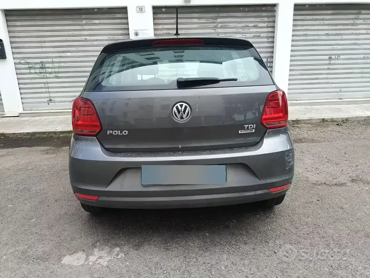 Usata VW Polo 75 CV (55 kW) 2017 Grigio Berlina