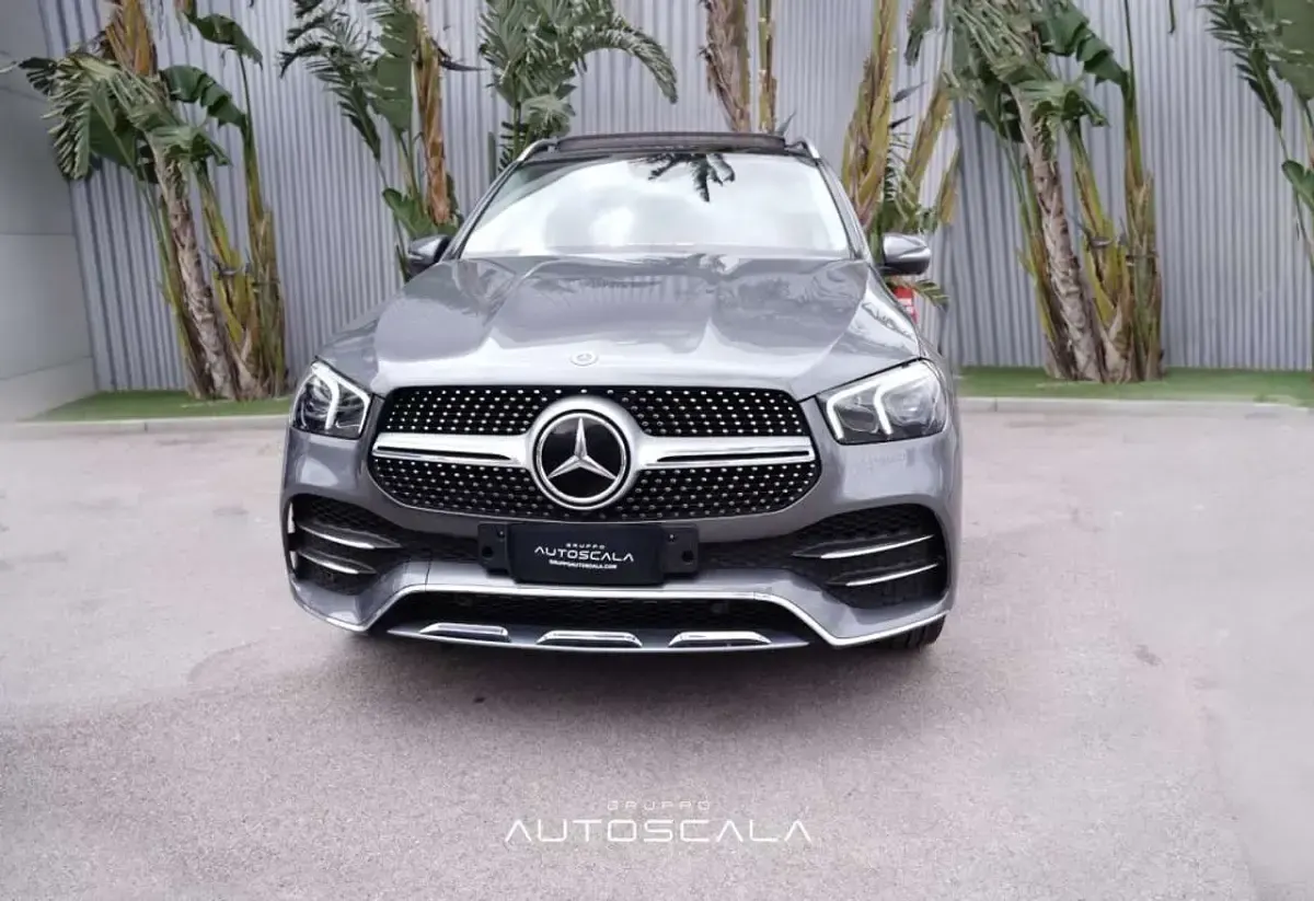 Usata Mercedes GLE300 Premium 272 CV (200 kW) 2023 992  selenitgrey  metallic SUV