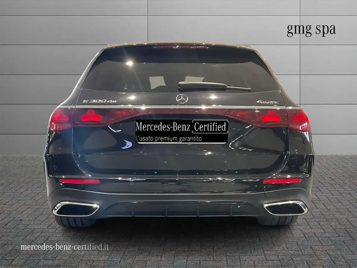 Usata Mercedes E300 Advanced Plus 313 CV (230 kW) 2024 Nero Station wagon