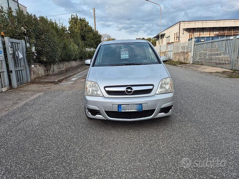 Usata Opel Meriva Club 90 CV (66 kW) 2006 Other Monovolume