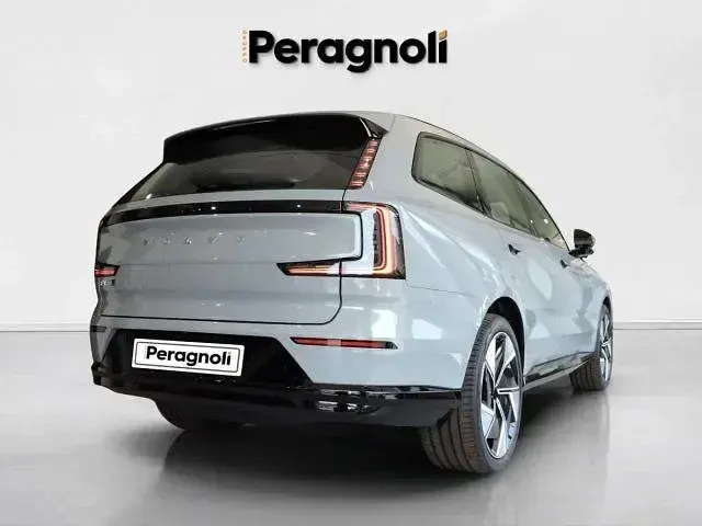 Nouvelle Volvo EX90 Ultra 300 kW (408 ch) 2025 Gris SUV
