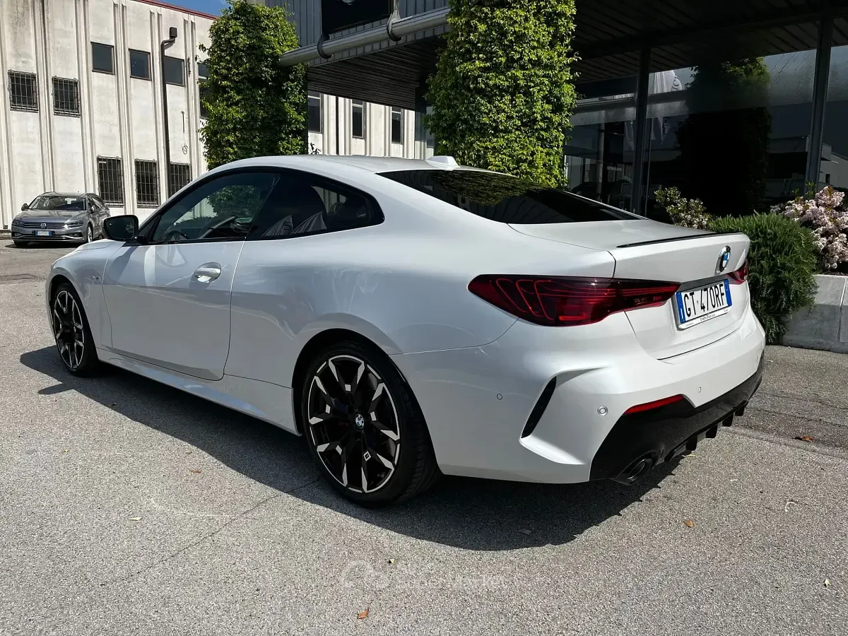 Usata BMW 430 M Sport 286 CV (210 kW) 2024 Bianco Coupé
