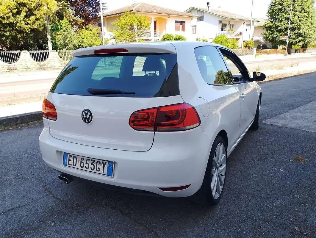 Usata VW Golf VI Highline 122 CV (89 kW) 2011 Utilitaria