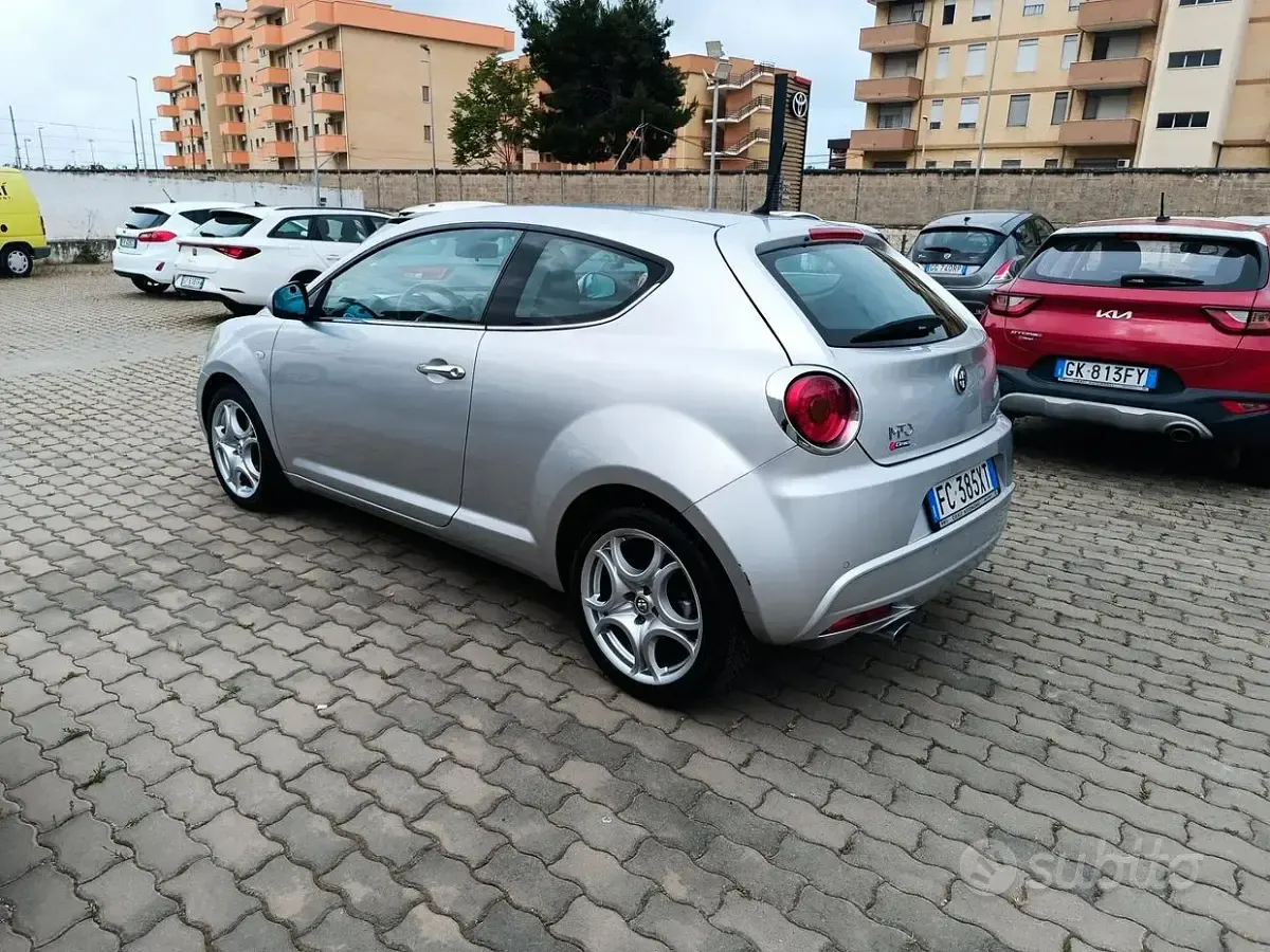 Occasion Alfa Romeo MiTo Distinctive 120 PK (88 kW) 2016 Grijs Hatchback
