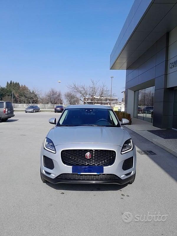 Begagnad Jaguar E-Pace 150 HK (110 kW) 2018 Grå SUV