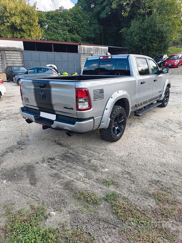 Usata Dodge Ram 399 CV (293 kW) 2023 Grigio Pick-up
