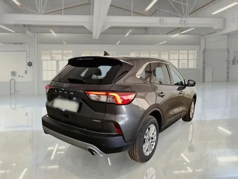 Usata Ford Kuga Business Edition 152 CV (111 kW) 2022 Grigio SUV