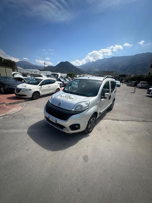 Usata Fiat Qubo Trekking 80 CV (58 kW) 2017 Grigio Monovolume