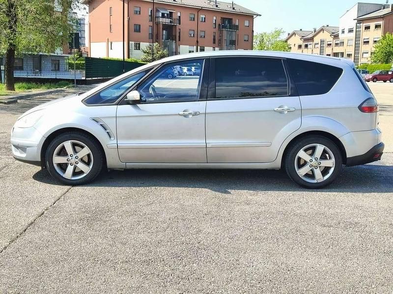 Usata Ford S-MAX Titanium 175 CV (128 kW) 2008 Monovolume