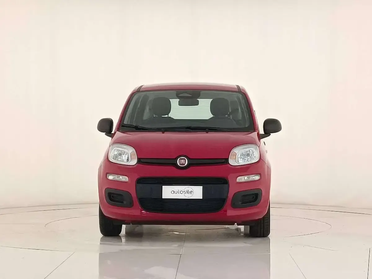 Nuova Fiat Panda Icon 69 CV (50 kW) 2025 Rosso passione pastello Utilitaria