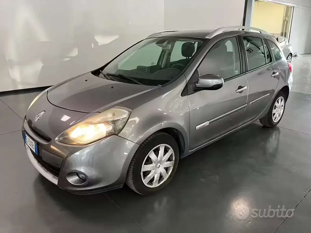 Usata Renault Clio GrandTour Dynamique 103 CV (75 kW) 2011 Grigio Station wagon