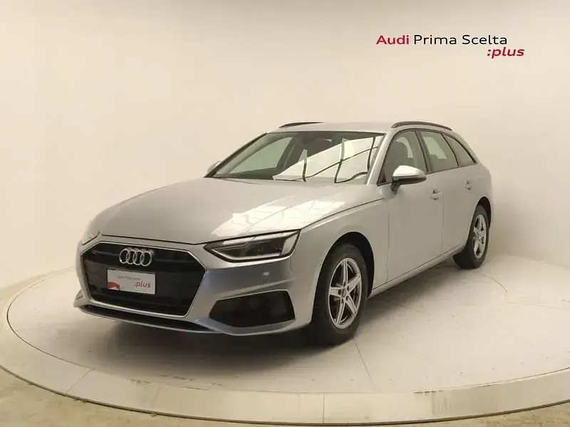 Usata Audi A4 Advanced 163 CV (119 kW) 2021 Argento fioretto Station wagon