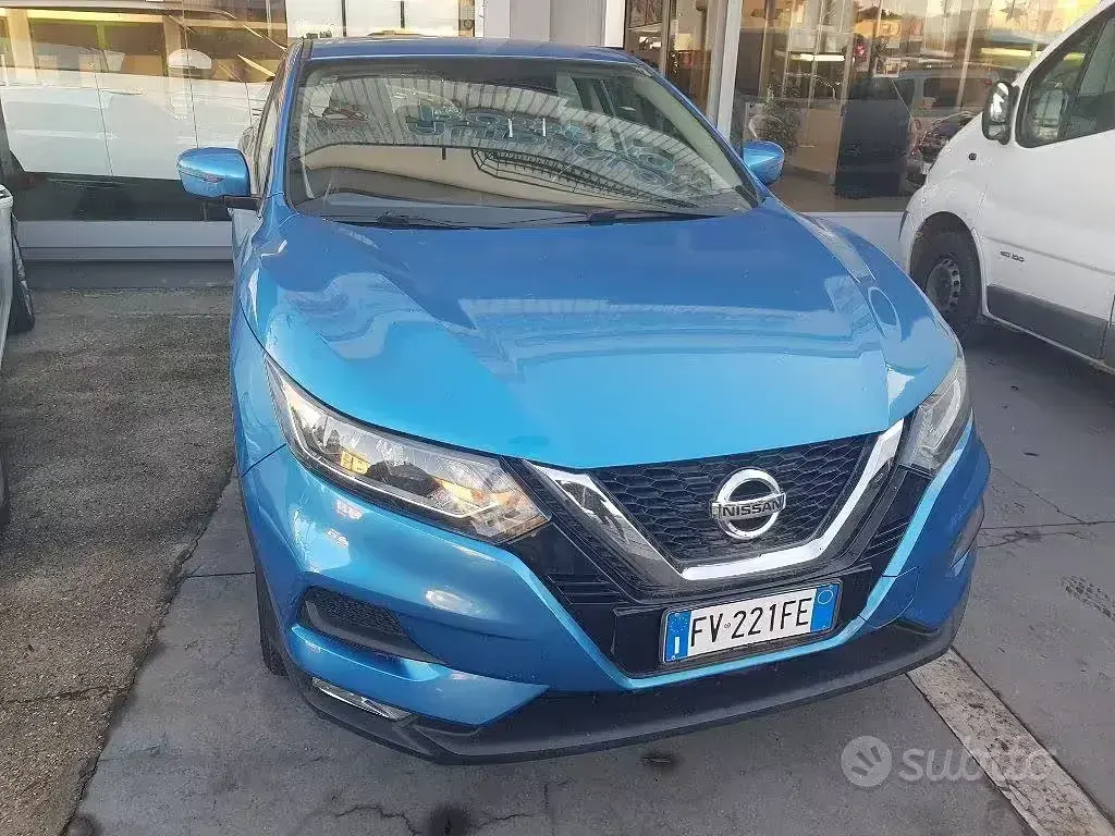 Usata Nissan Qashqai Acenta+ 159 CV (116 kW) 2019 Azzurro metallizzato SUV