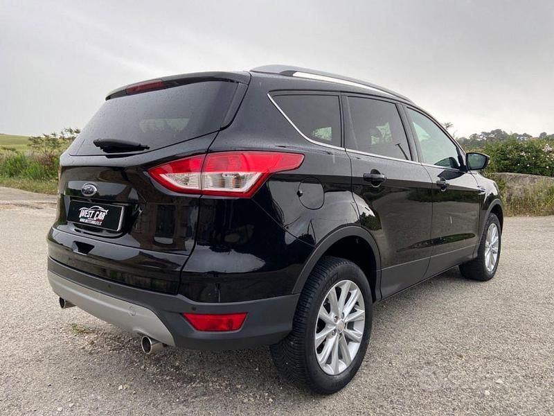 Usata Ford Kuga Titanium 120 CV (88 kW) 2015 Nero SUV