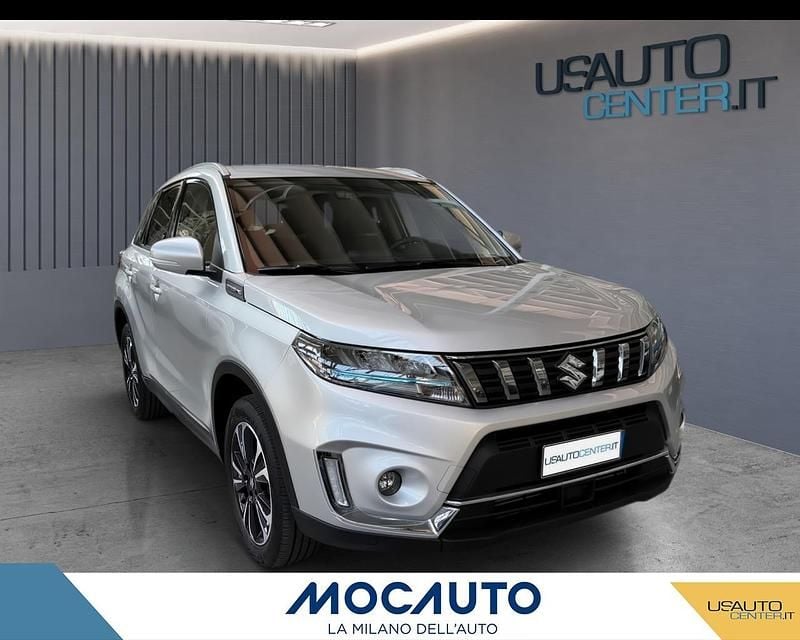 Usata Suzuki Vitara 129 CV (94 kW) 2022 Grigio argento vivo SUV